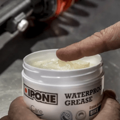 Alternative view of IPONE - GRASA MECANICA RESISTENTE AL AGUA INCLUSO SALADA 200GR